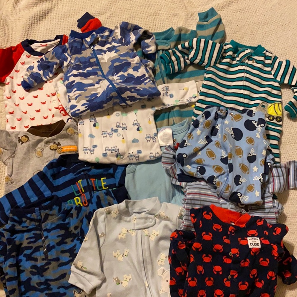 Baby boy jammies 👶🏼 (newborn)